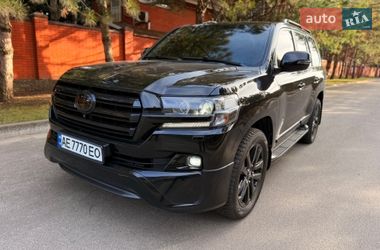 Позашляховик / Кросовер Toyota Land Cruiser 2017 в Дніпрі