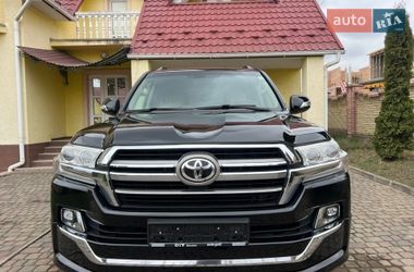 Внедорожник / Кроссовер Toyota Land Cruiser 2007 в Черновцах