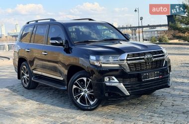 Внедорожник / Кроссовер Toyota Land Cruiser 2020 в Киеве