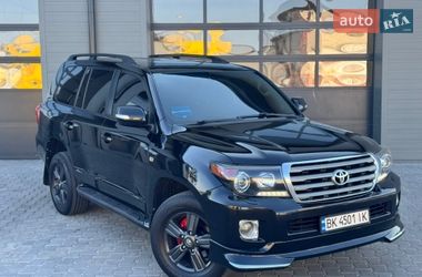 Внедорожник / Кроссовер Toyota Land Cruiser 2007 в Сарнах