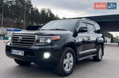 Позашляховик / Кросовер Toyota Land Cruiser 2014 в Києві