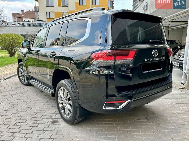 Внедорожник / Кроссовер Toyota Land Cruiser 2023 в Киеве