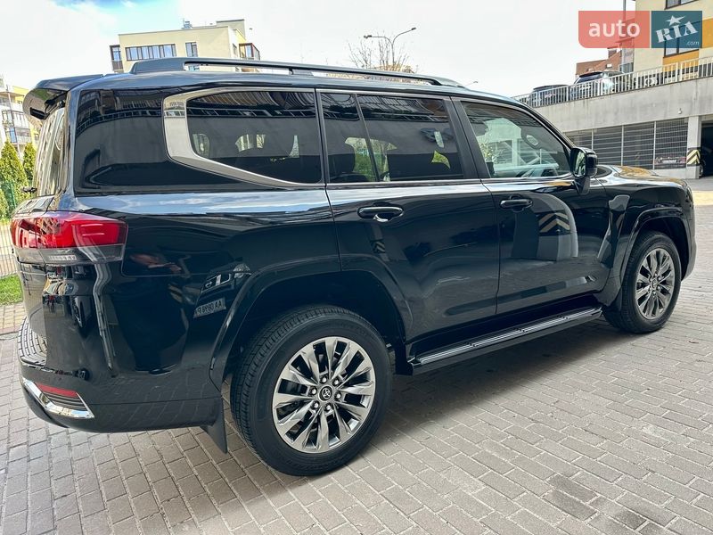 Внедорожник / Кроссовер Toyota Land Cruiser 2023 в Киеве