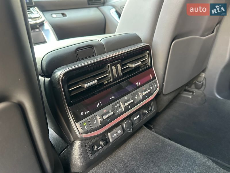 Внедорожник / Кроссовер Toyota Land Cruiser 2023 в Киеве