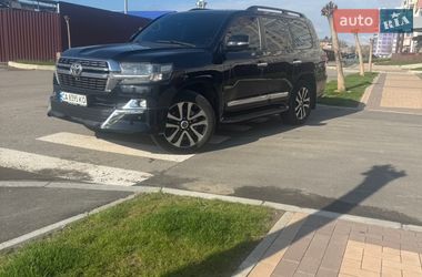 Позашляховик / Кросовер Toyota Land Cruiser 2015 в Умані
