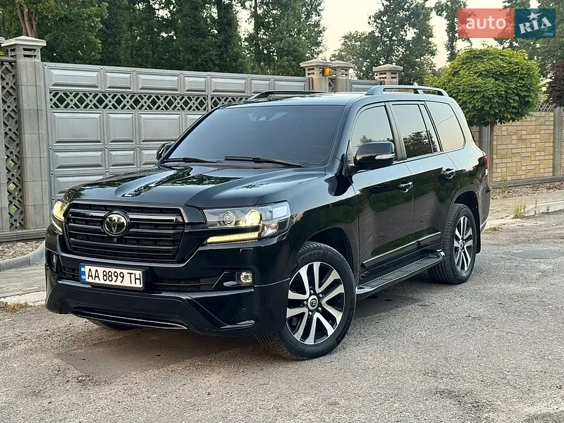 Toyota Land Cruiser