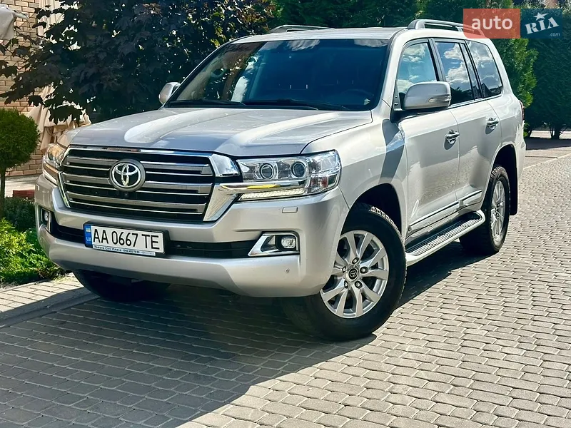 Toyota Land Cruiser