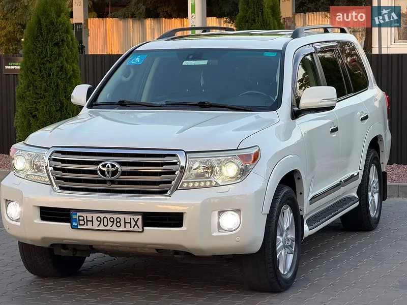 Toyota Land Cruiser 2012