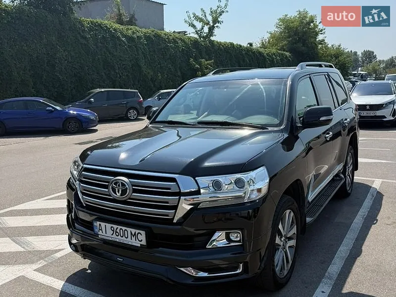 Toyota Land Cruiser