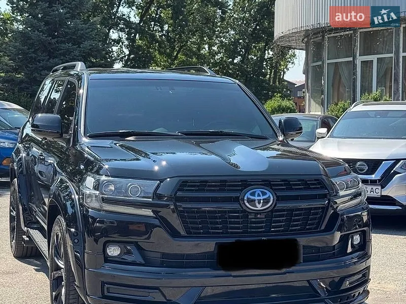 Toyota Land Cruiser