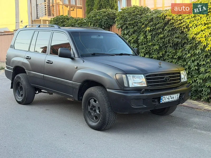 Toyota Land Cruiser