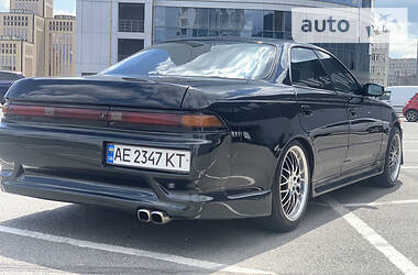 Седан Toyota Mark II 1993 в 