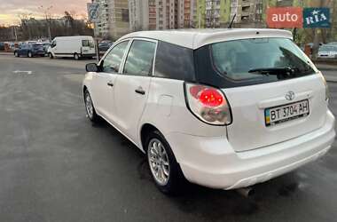 Хэтчбек Toyota Matrix 2004 в Киеве