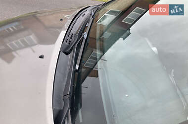 Хэтчбек Toyota Matrix 2005 в 