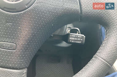 Хэтчбек Toyota Matrix 2005 в 