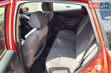 Хэтчбек Toyota Matrix 2003 в 