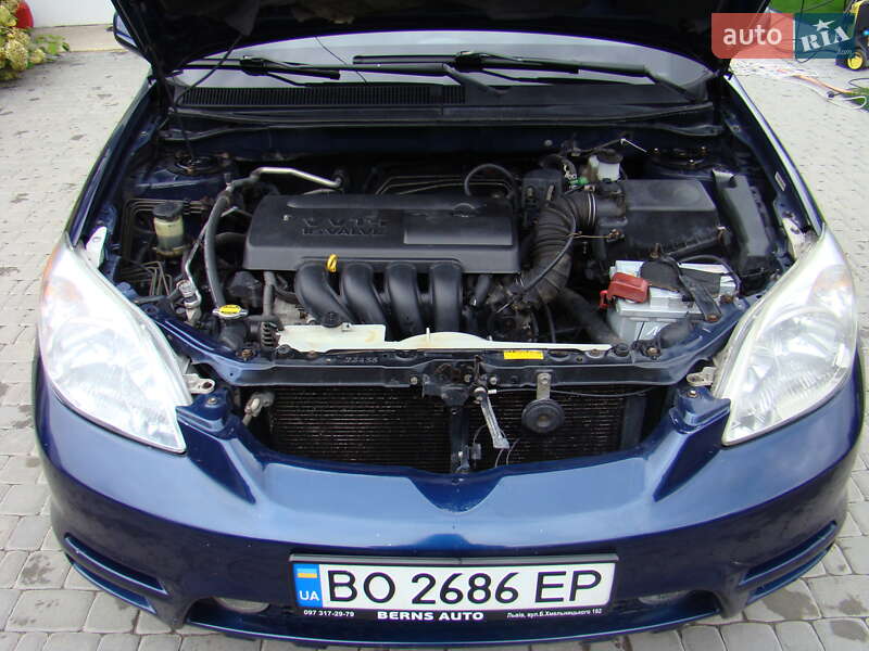 Хетчбек Toyota Matrix 2004 в Чорткові