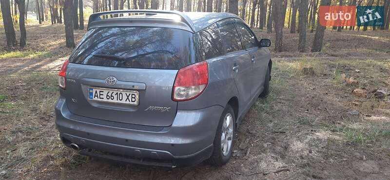 Хетчбек Toyota Matrix 2003 в Дніпрі