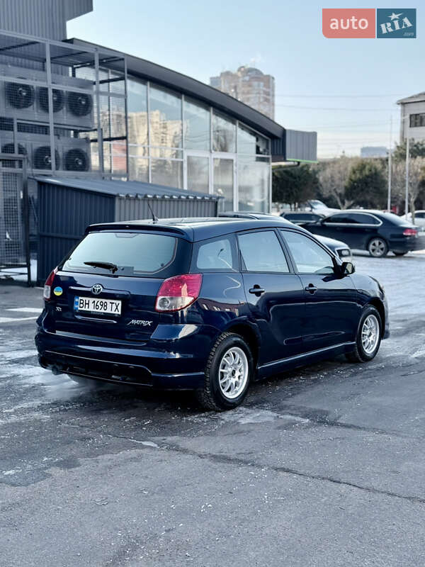 Хэтчбек Toyota Matrix 2003 в Одессе