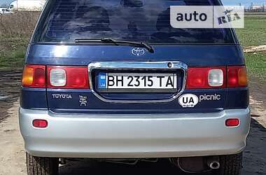 Минивэн Toyota Picnic 1996 в Вышгороде