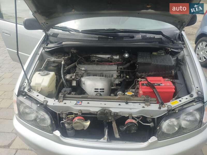Мінівен Toyota Picnic 1998 в Львові