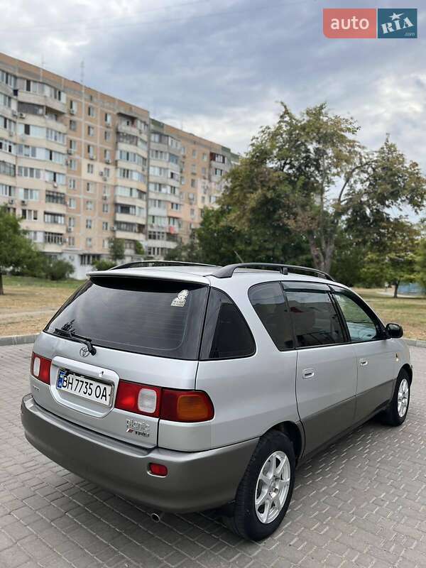 Мінівен Toyota Picnic 1997 в Одесі