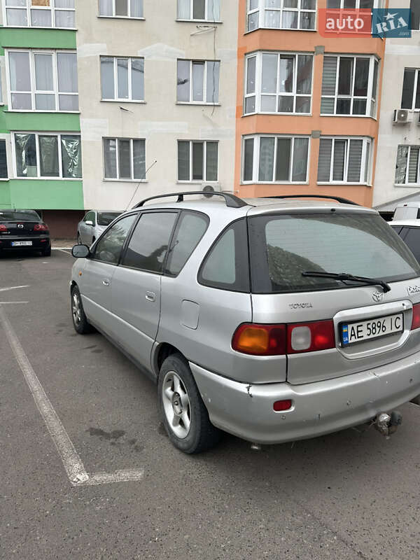Мінівен Toyota Picnic 1998 в Одесі