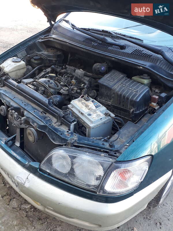 Минивэн Toyota Picnic 1997 в Белгороде-Днестровском