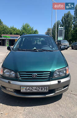 Мінівен Toyota Picnic 1999 в Києві
