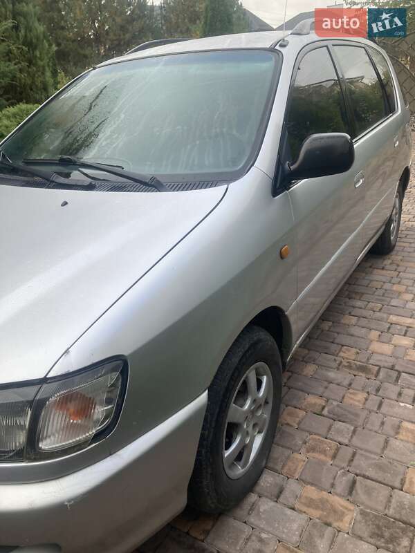 Мінівен Toyota Picnic 1998 в Рівному