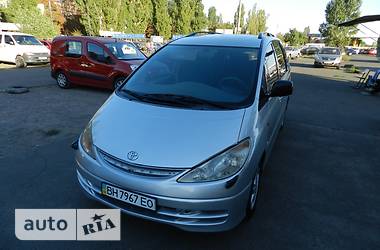 Минивэн Toyota Previa 2003 в 