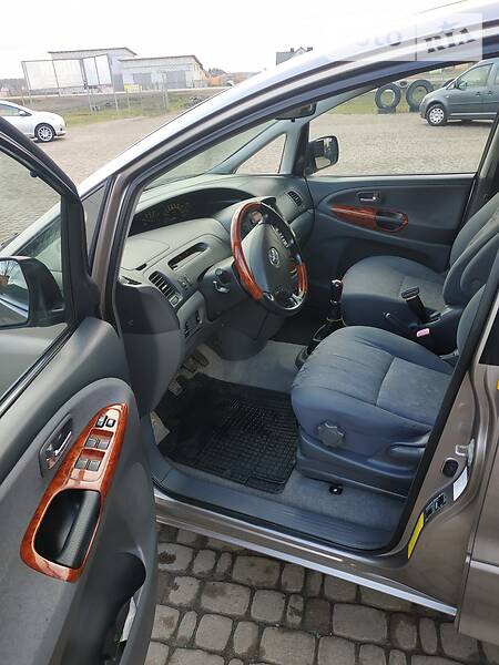 Мінівен Toyota Previa 2005 в Луцьку