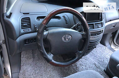 Минивэн Toyota Previa 2005 в Дунаевцах