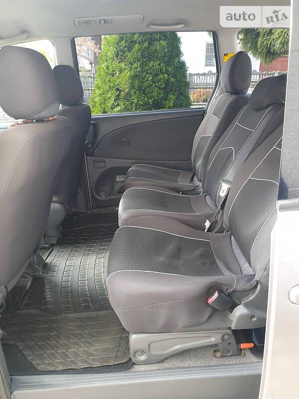 Минивэн Toyota Previa 2005 в Черновцах