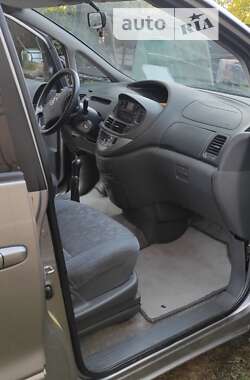 Мінівен Toyota Previa 2003 в 