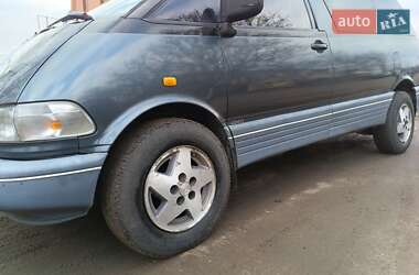 Минивэн Toyota Previa 1990 в 