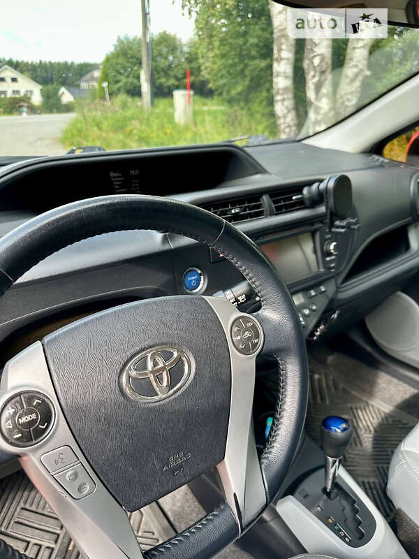 Хетчбек Toyota Prius C 2013 в Одесі фото 2 Хетчбек Toyota Prius C 2013 в Одесі