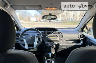 Хэтчбек Toyota Prius C 2014 в Харькове