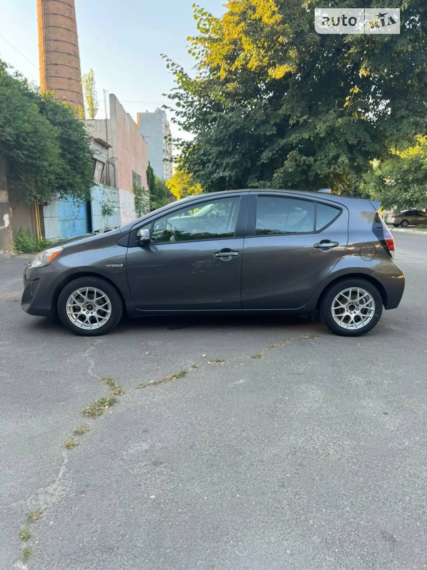 2015 Toyota Prius c - мініатюра 4