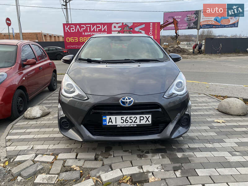 Toyota Prius C 2015