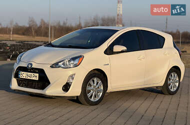 Хетчбек Toyota Prius C 2015 в Львові