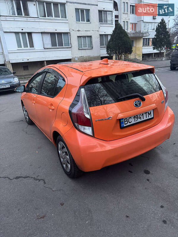 Toyota Prius C 2014