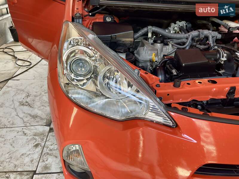 Хетчбек Toyota Prius C 2014 в Одесі