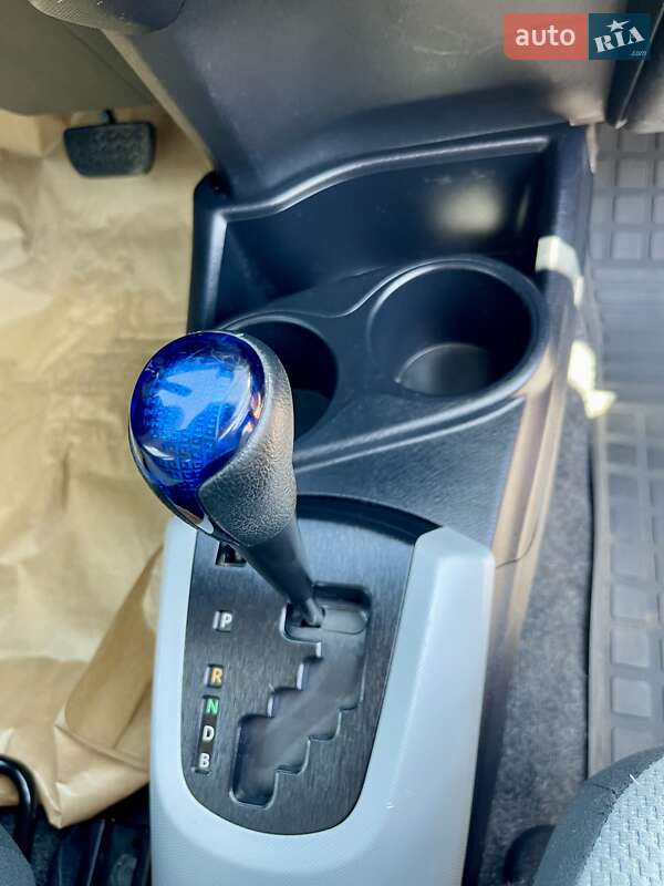 Хетчбек Toyota Prius C 2014 в Одесі