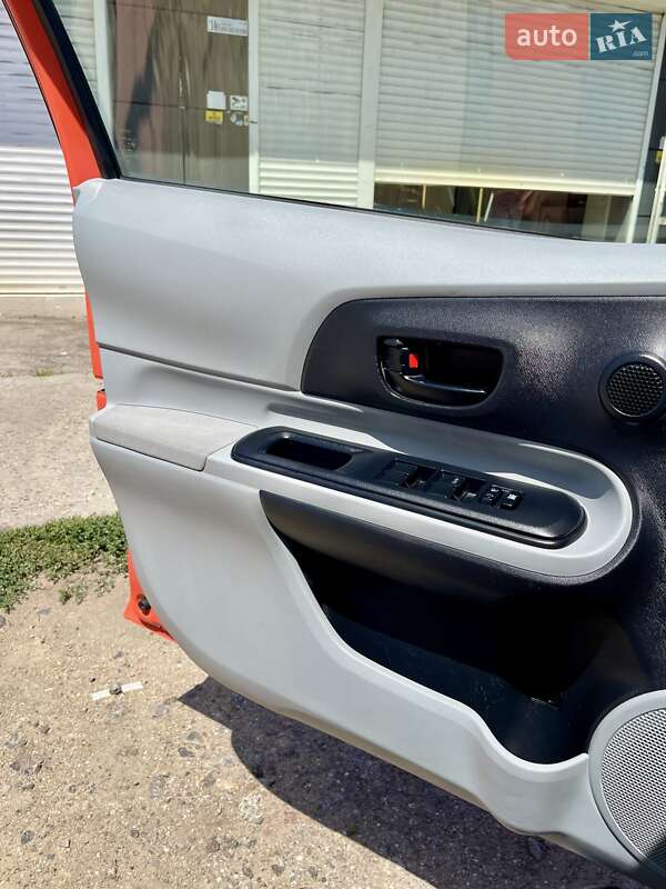 Хетчбек Toyota Prius C 2014 в Одесі