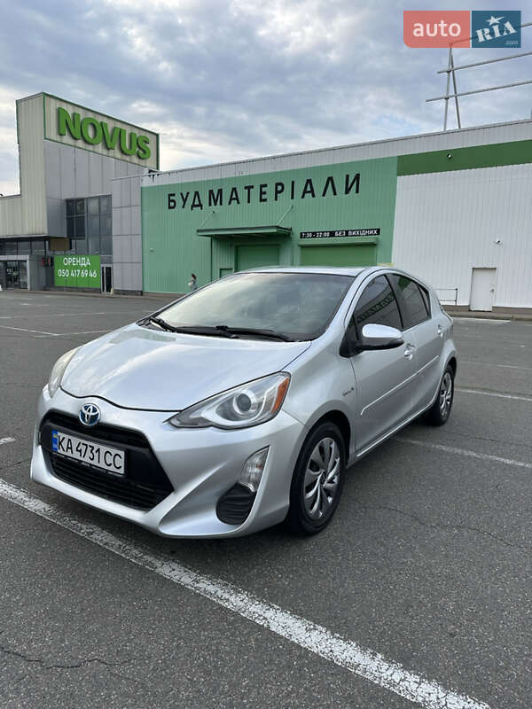 Toyota Prius C 2015