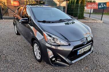 Хэтчбек Toyota Prius C 2016 в Виннице