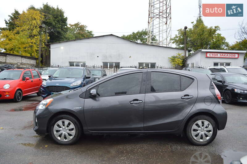Хетчбек Toyota Prius C 2012 в Одесі