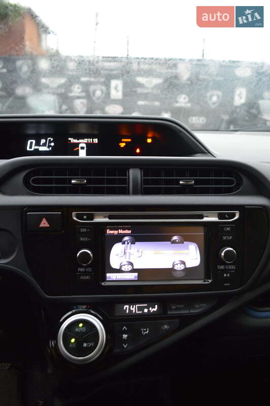 Хетчбек Toyota Prius C 2012 в Одесі