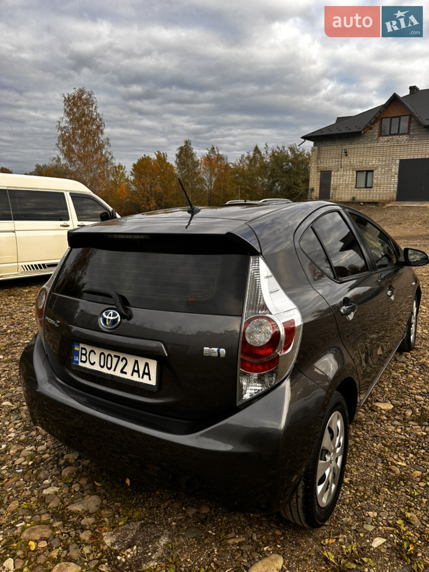 2014 Toyota Prius c - мініатюра 6